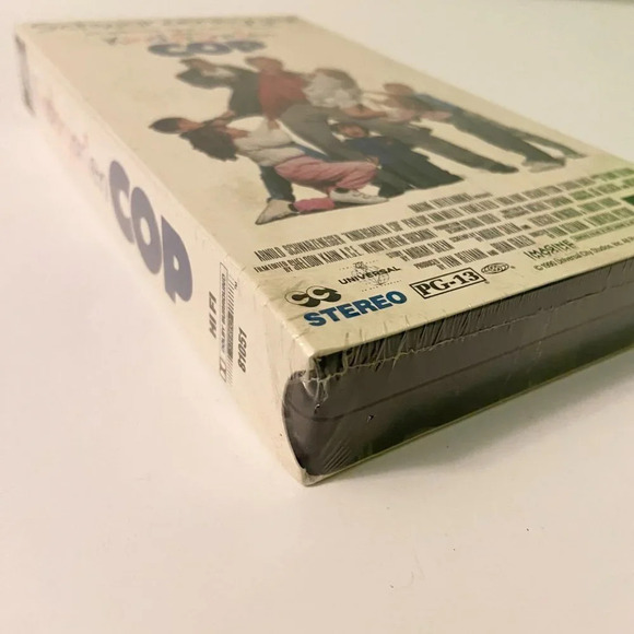 1991  Kindergarten Cop VHS Sealed Arnold Schwarzenegger Movie - Picture 11 of 11